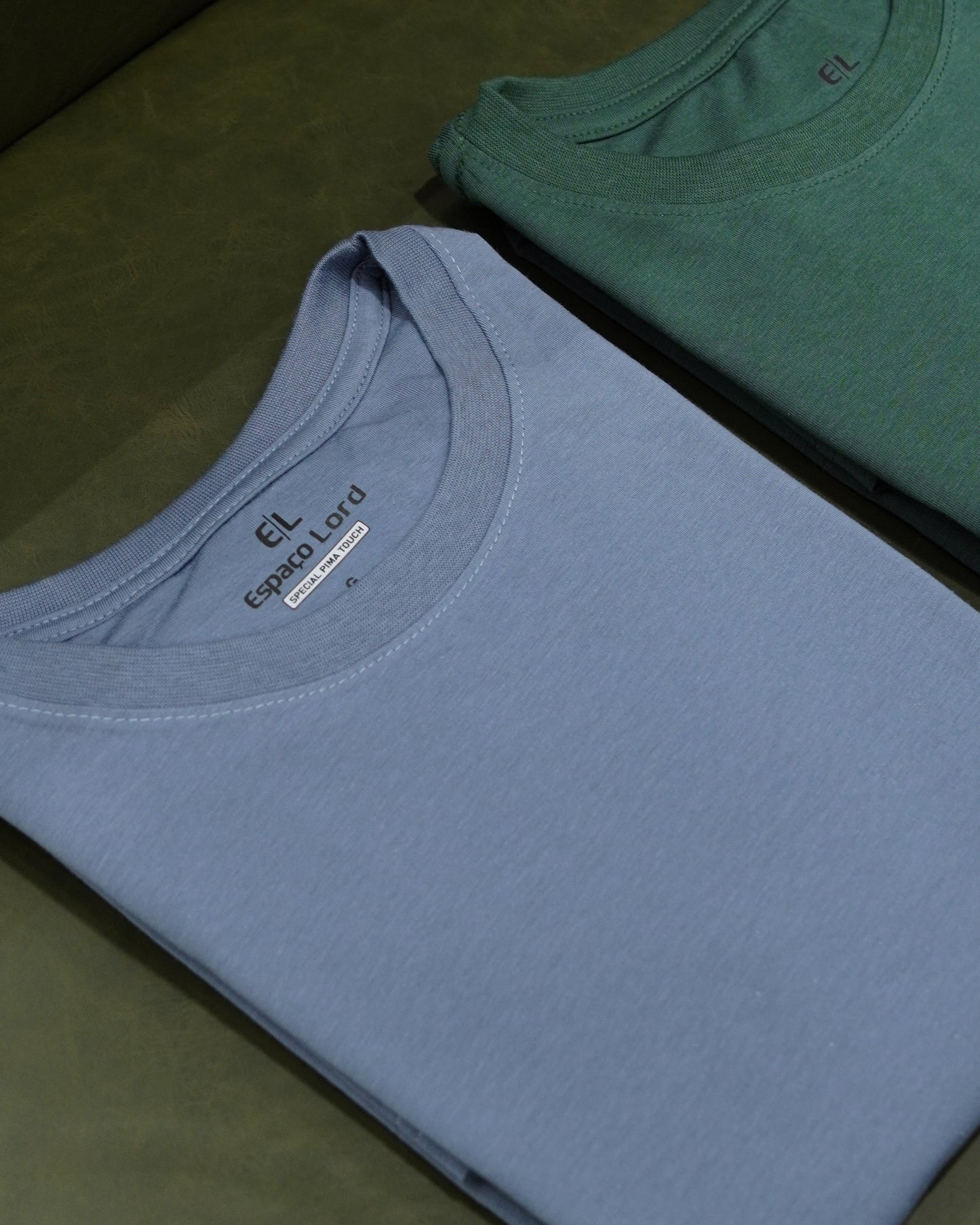 Camiseta azul - special pima touch.