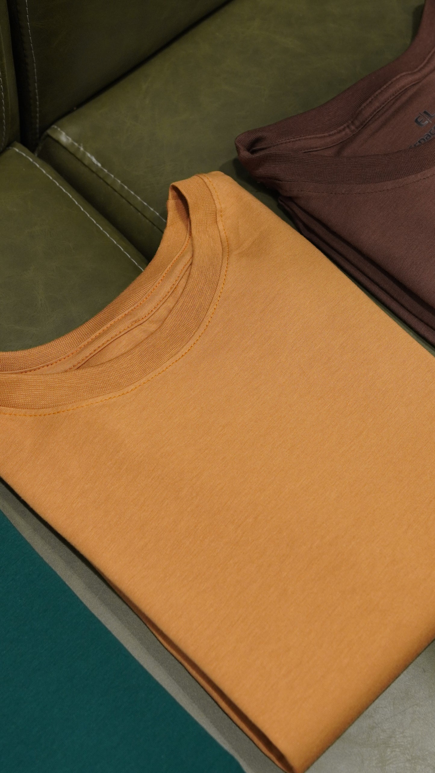 Camiseta caqui - special pima touch.