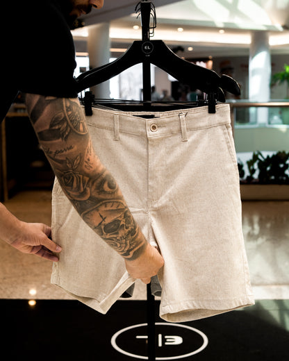 Bermuda linho Bege.