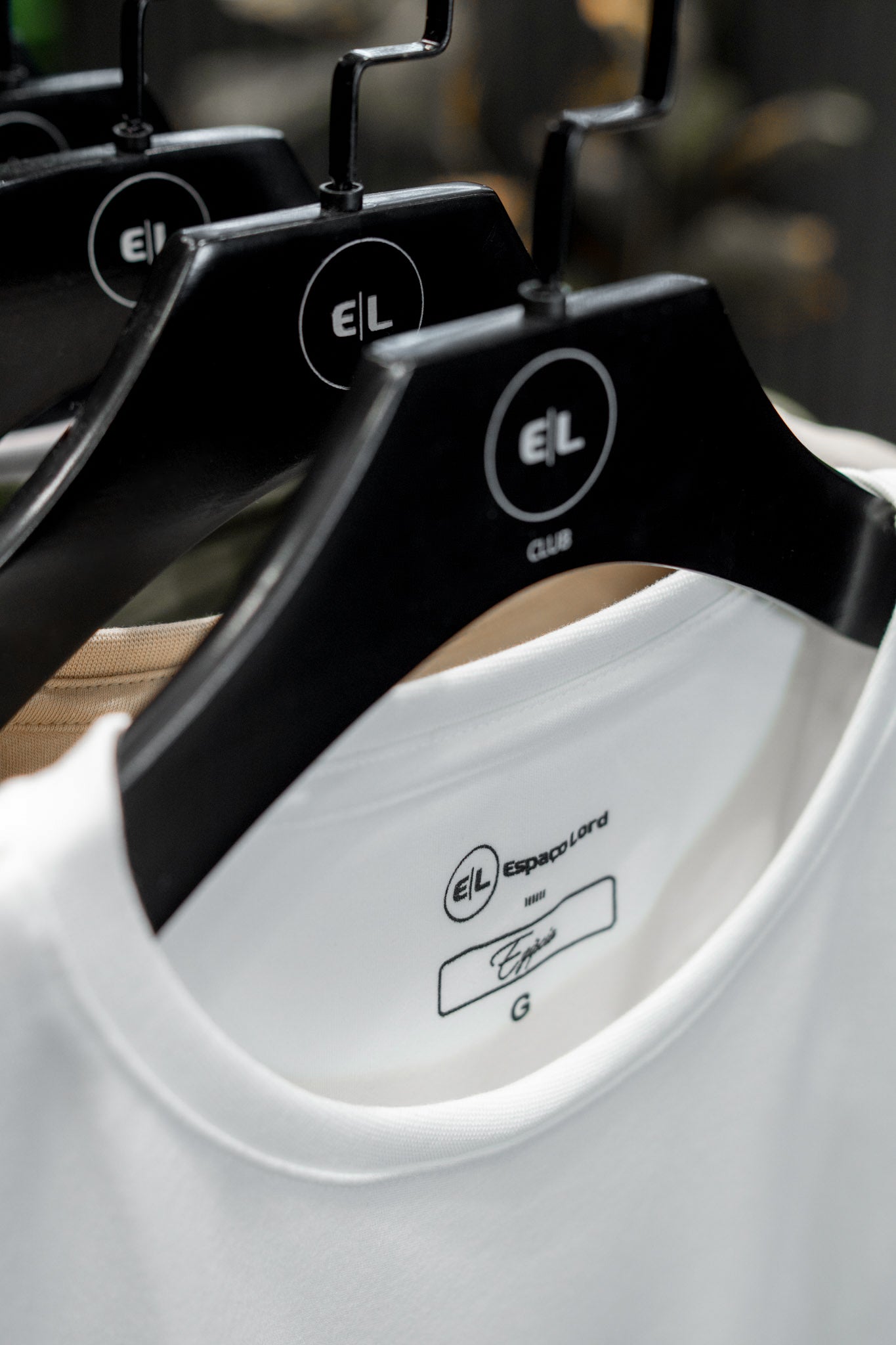 Camisa marinho egípcio.