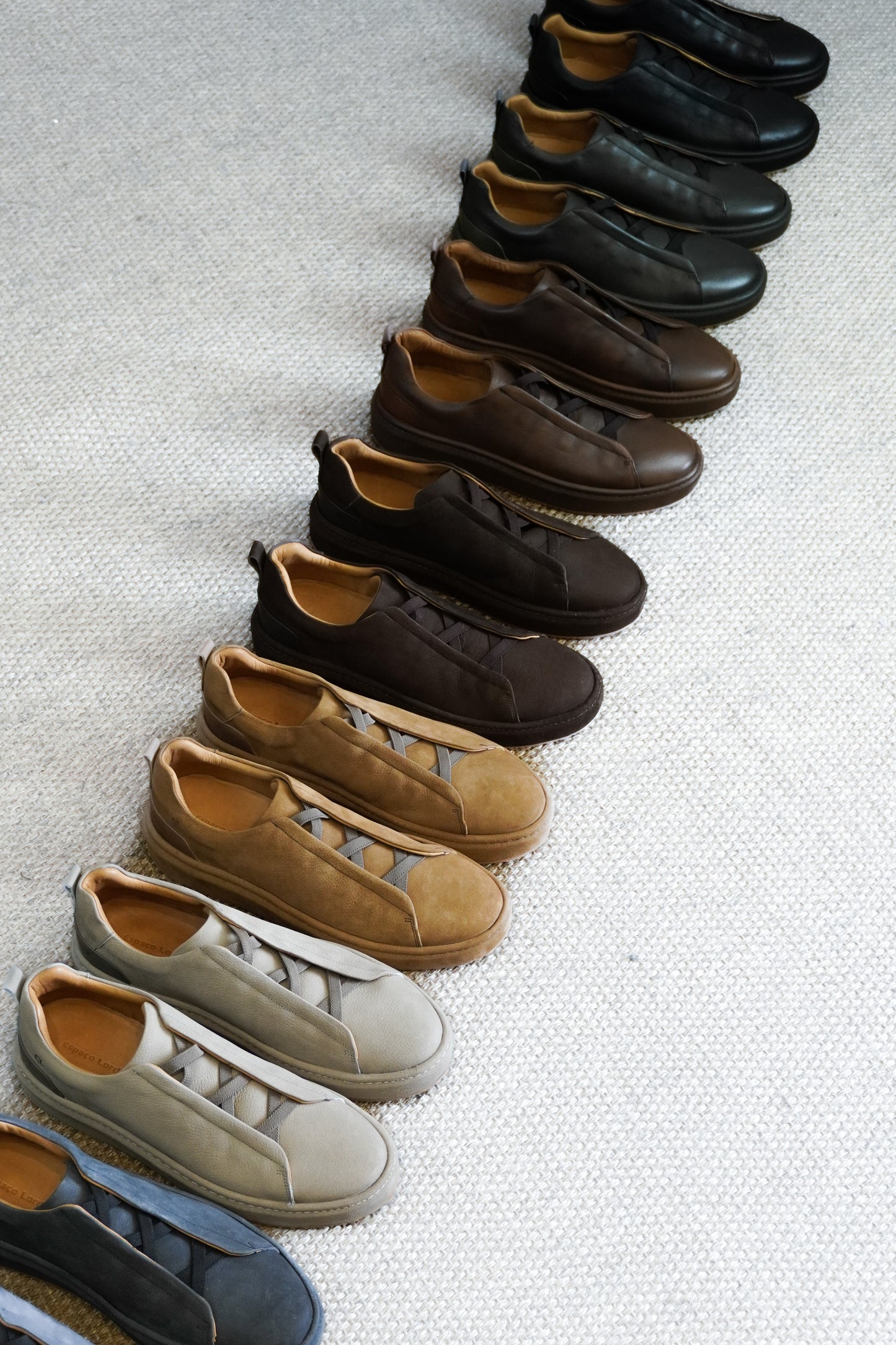 Sneaker X (tênis monocromático)
