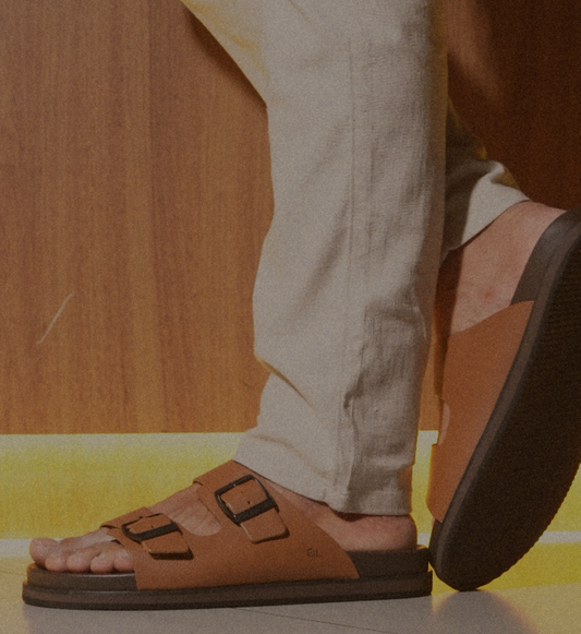 Sandália Bérgamo caramelo.