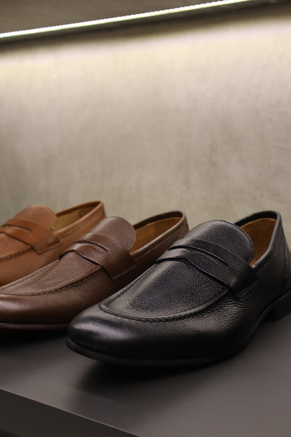 Loafer social gravata.