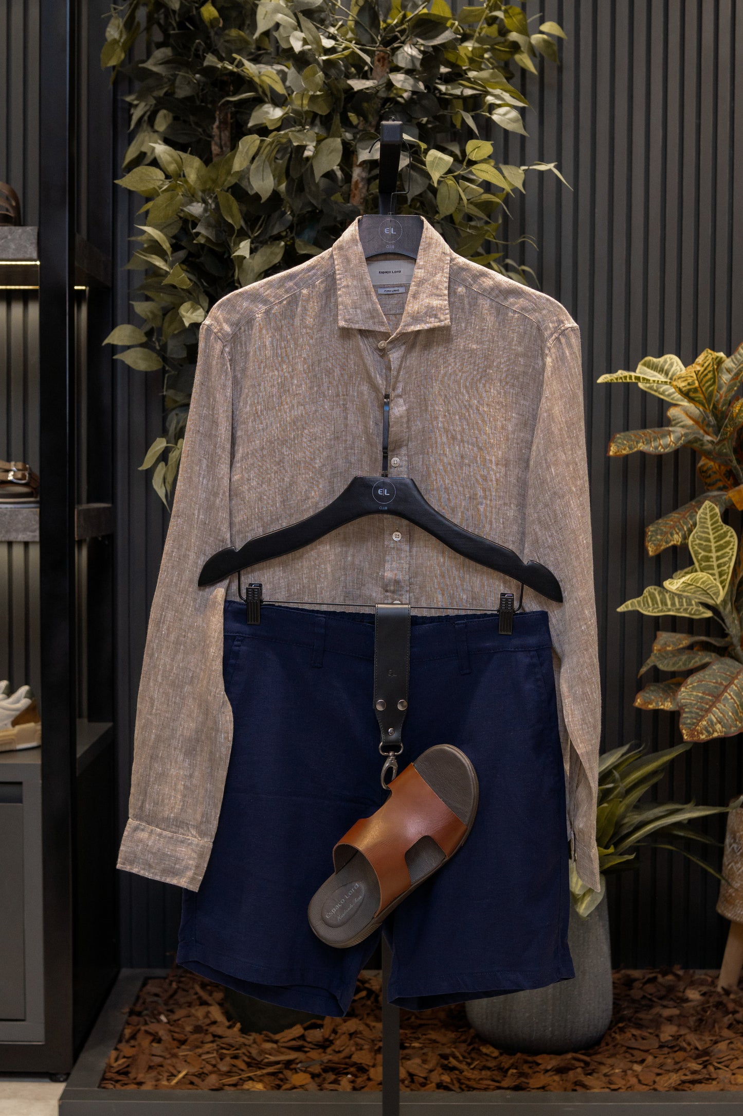 Camisa 100% Linho Marrom.