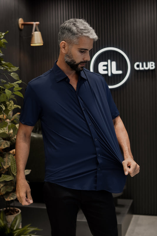Camisa tech elástica.